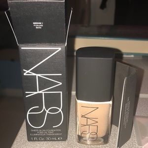 Nars Sheer Glow Foundation - Medium 1 Punjab
